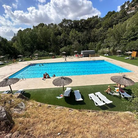 Hotel Camping El Pasqualet Caldes De Montbui Zewnętrze zdjęcie