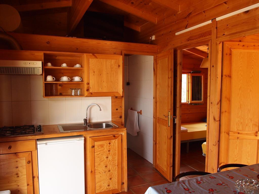 Hotel Camping El Pasqualet Caldes De Montbui Zewnętrze zdjęcie