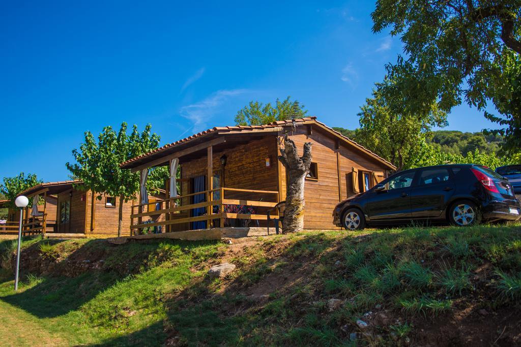 Hotel Camping El Pasqualet Caldes De Montbui Zewnętrze zdjęcie