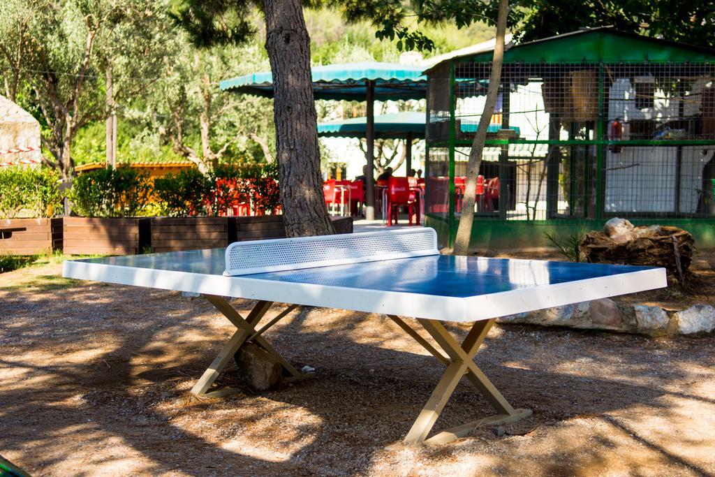 Hotel Camping El Pasqualet Caldes De Montbui Zewnętrze zdjęcie